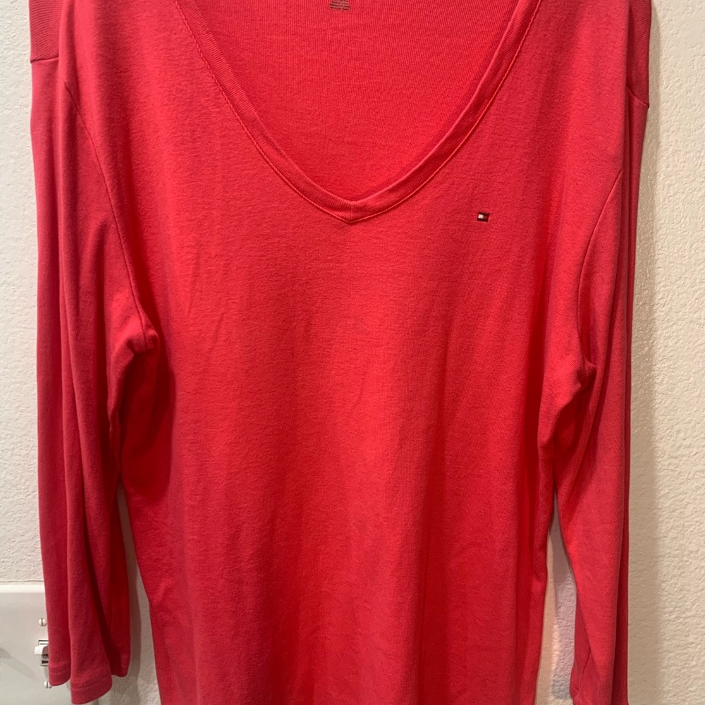 Tommy Hilfiger Long Sleeve V-Neck Solid Logo Top